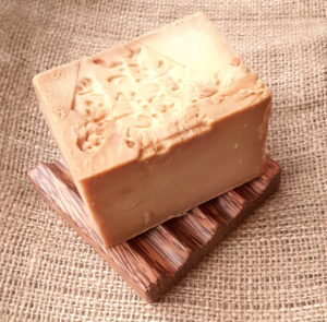 aleppo soap on cocowood soap dish